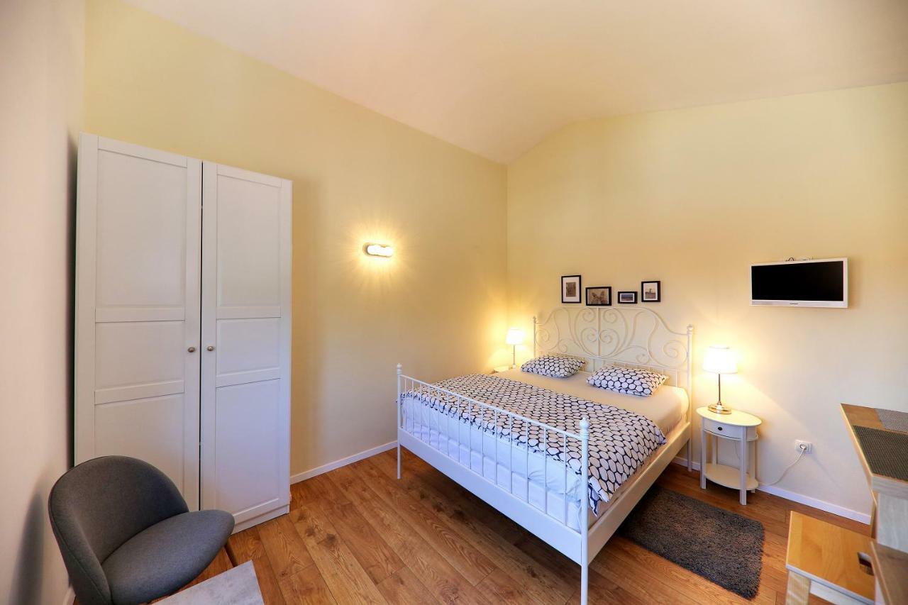 Apartments Meri-Puntamika Zadar Eksteriør billede