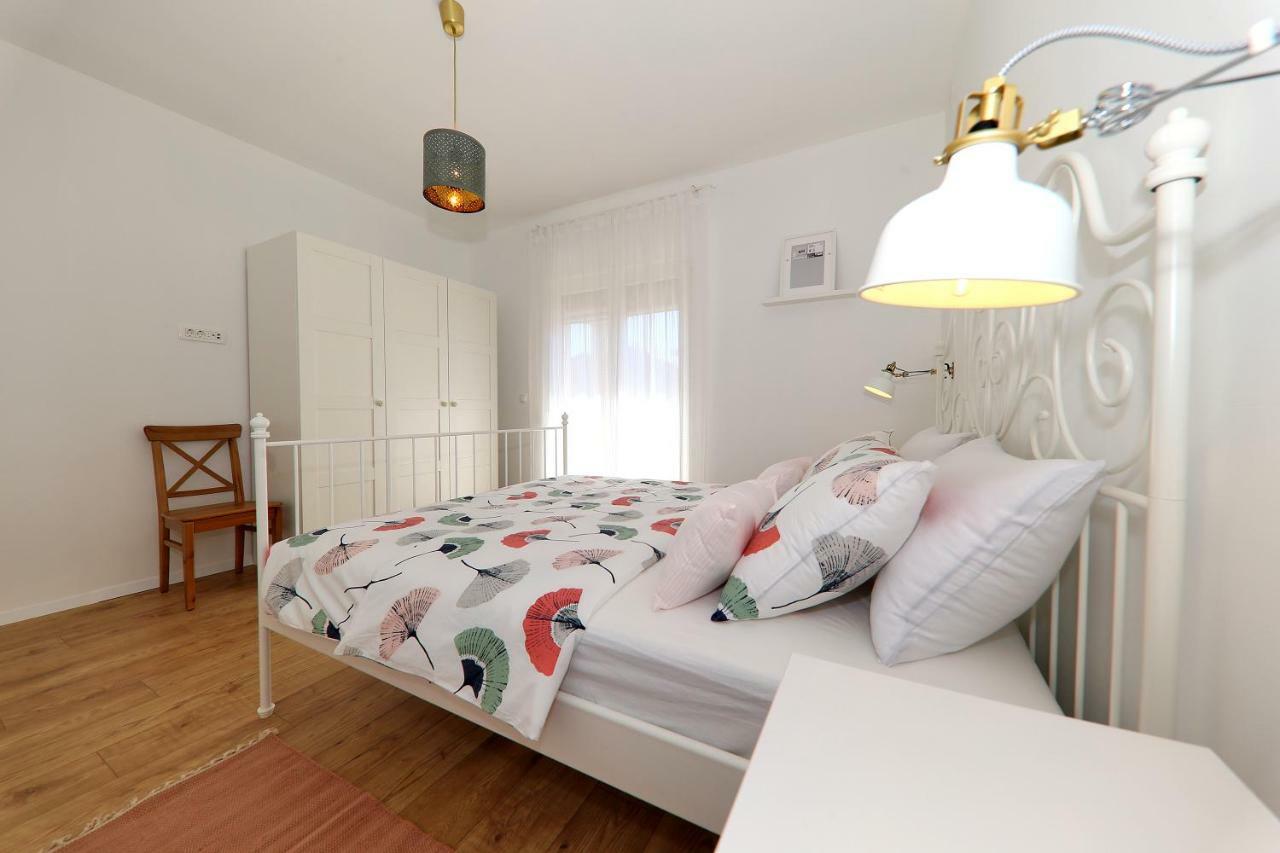 Apartments Meri-Puntamika Zadar Eksteriør billede